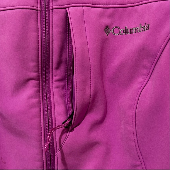 Columbia Women's Fuschia‎ Ski Jacket. Size XS - Picture 5 of 8
